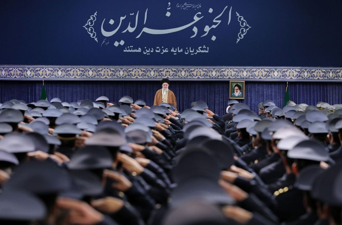 Ali Məqamlı Rəhbərin İnqilab ildönümü ərəfəsindəki bəyanatı xarici mediada rezonans doğurdu